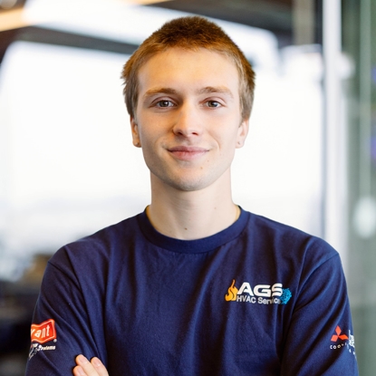 Bradey  Viveiros Photo